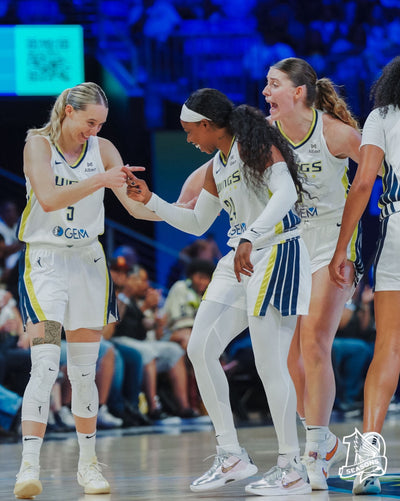 Paige, Arike combine for 40 points defeat Liberty for 8th win